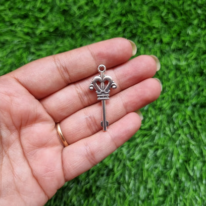 Metal Charm - Vintage Key