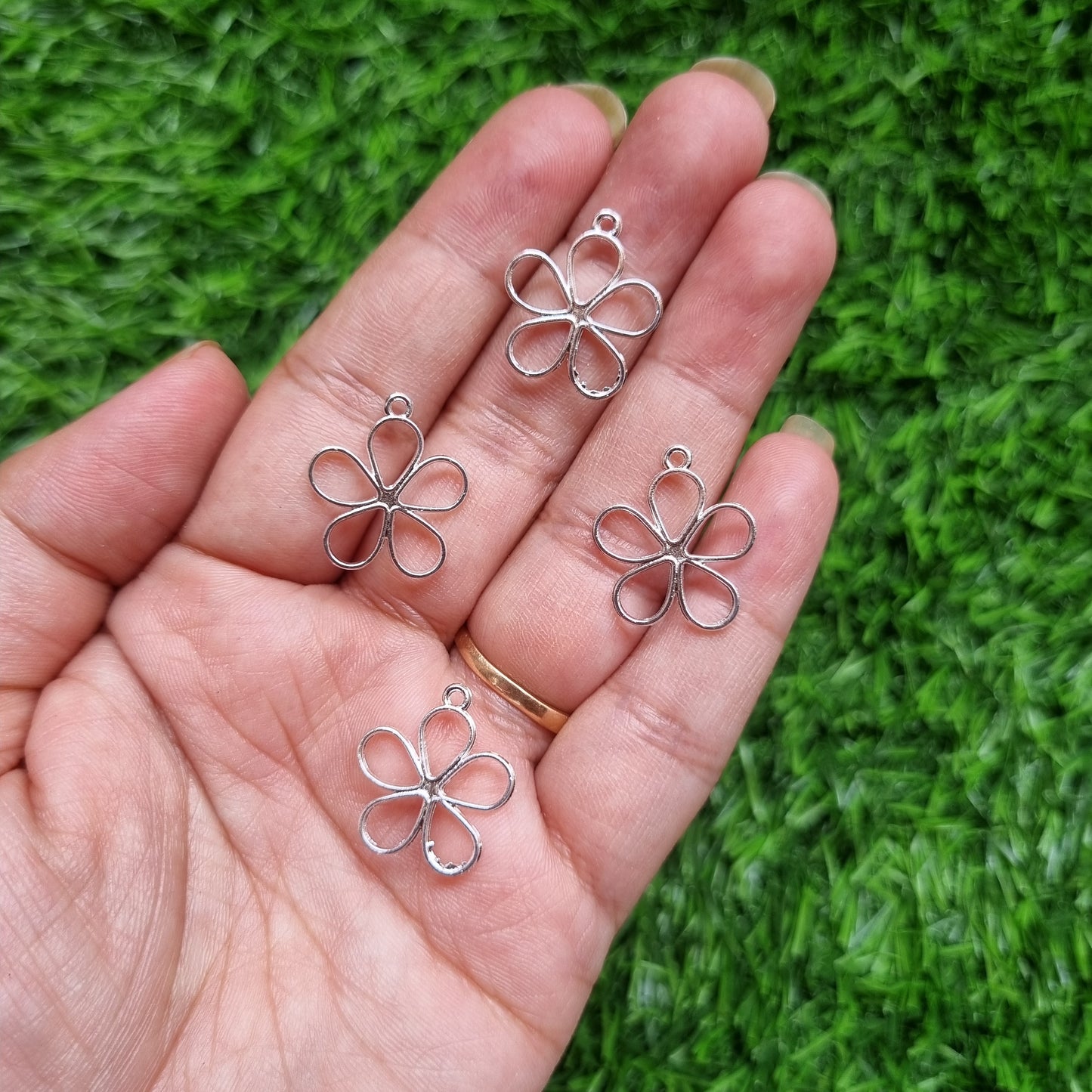 Metal Charm - Hollow Flower