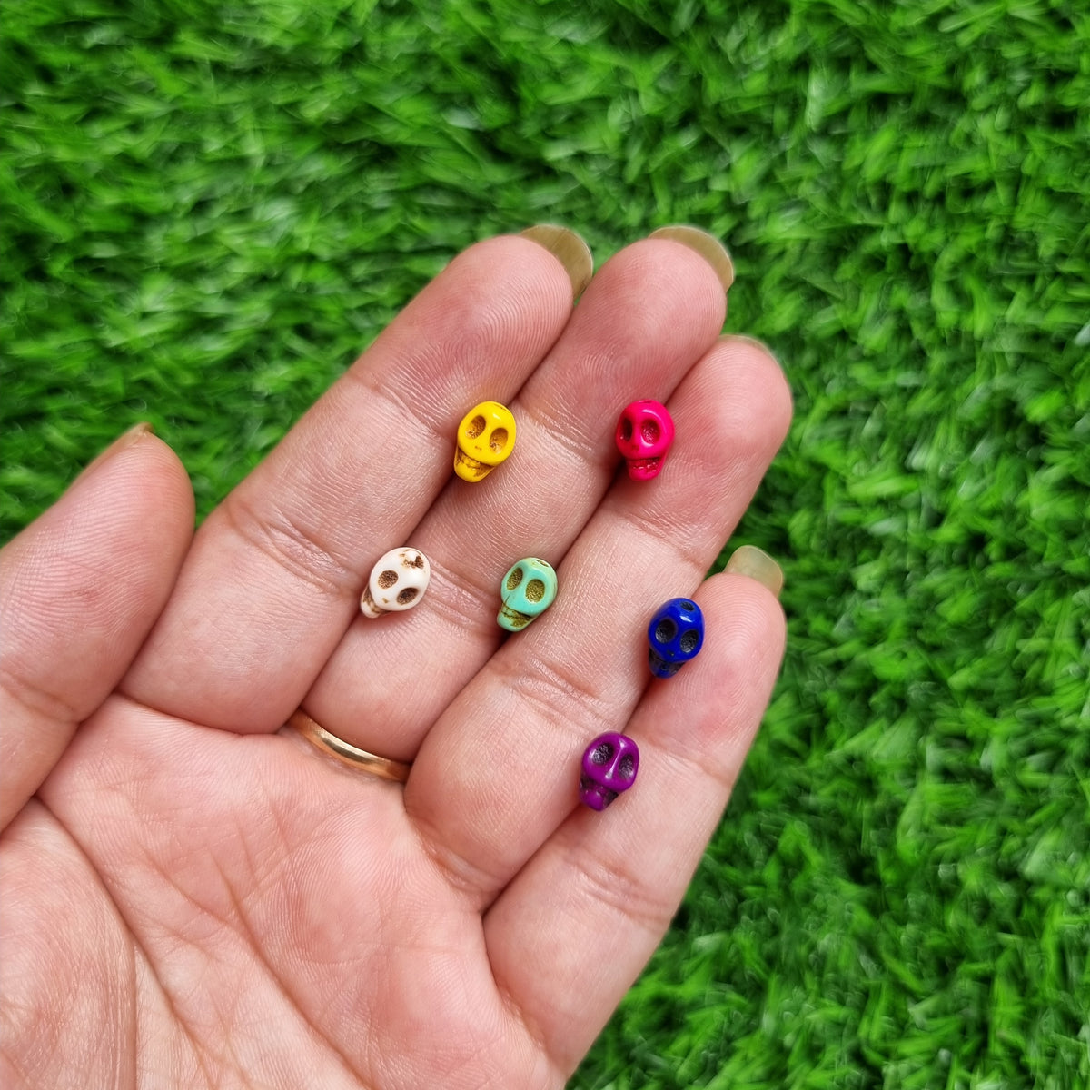 Synthetic Turquoise Beads - Skull