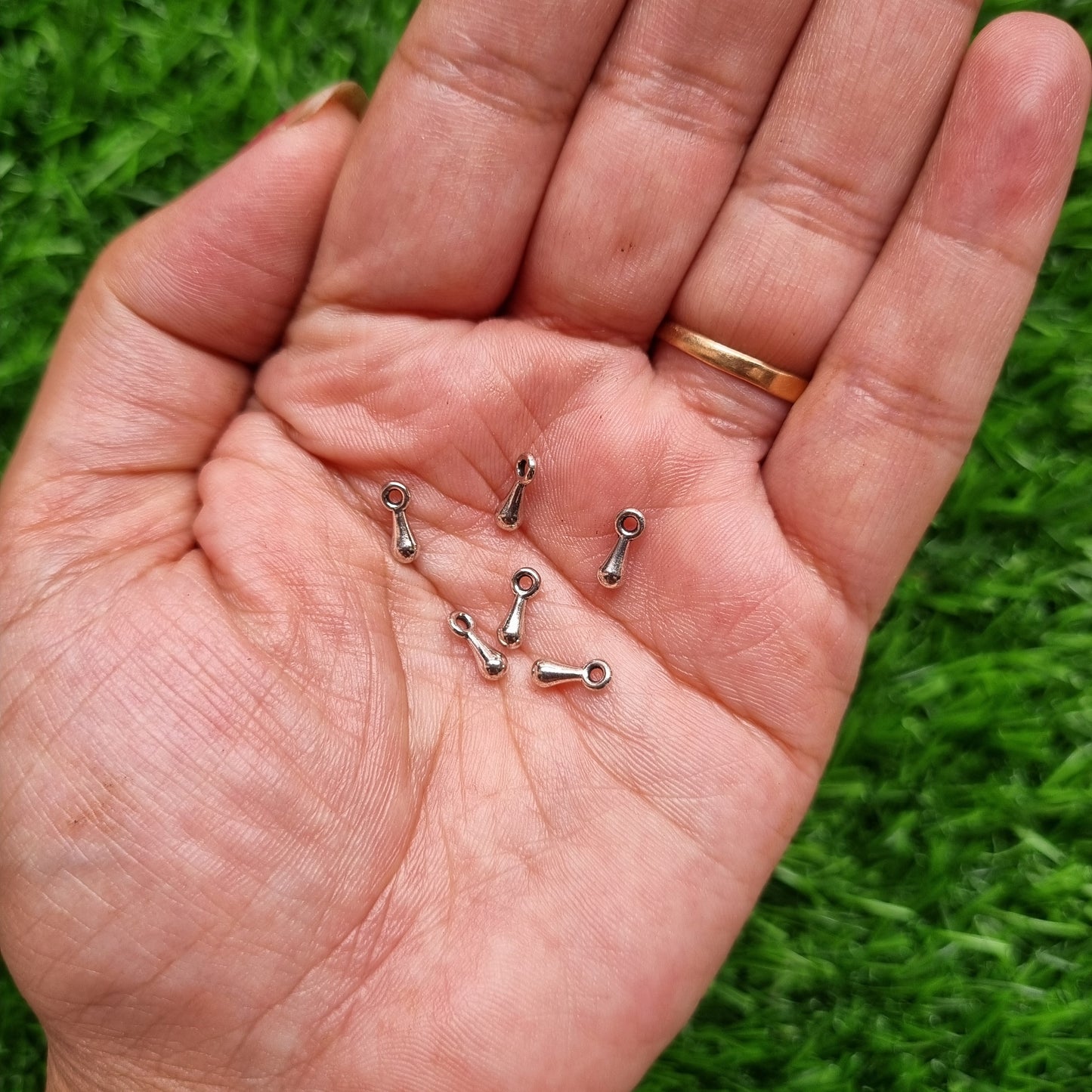 Metal Charm - Tiny Drops