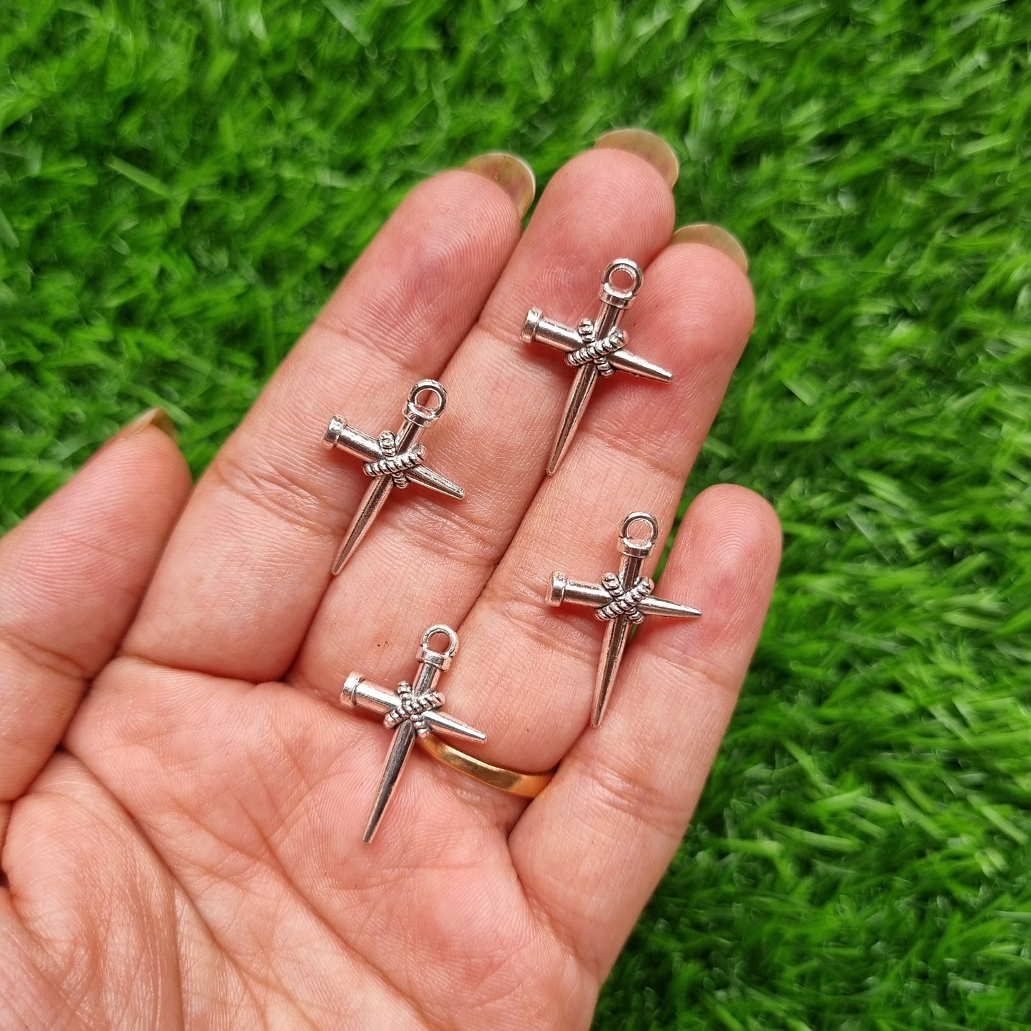 Metal Charm - Cross 10