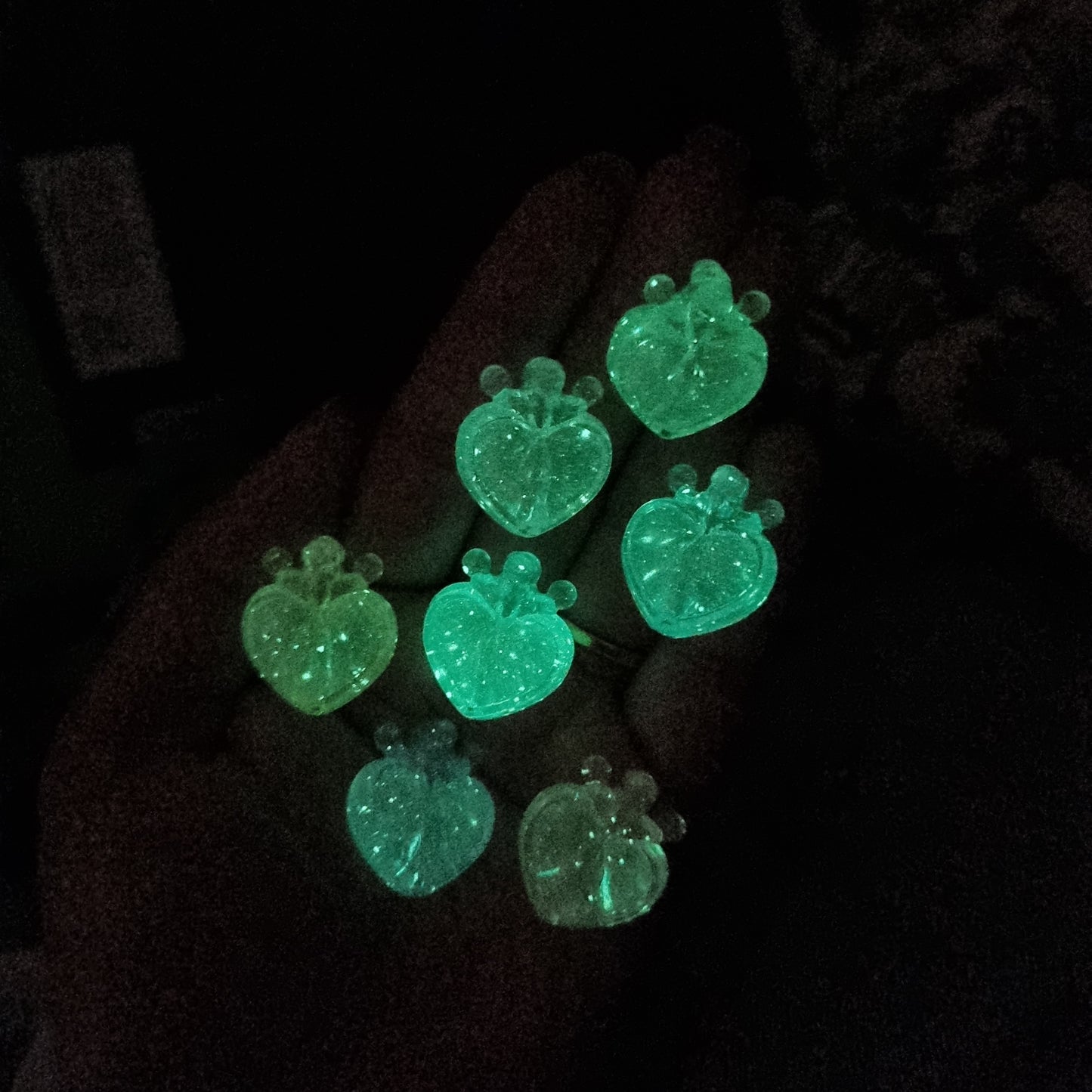 Acrylic Luminous Heart Beads