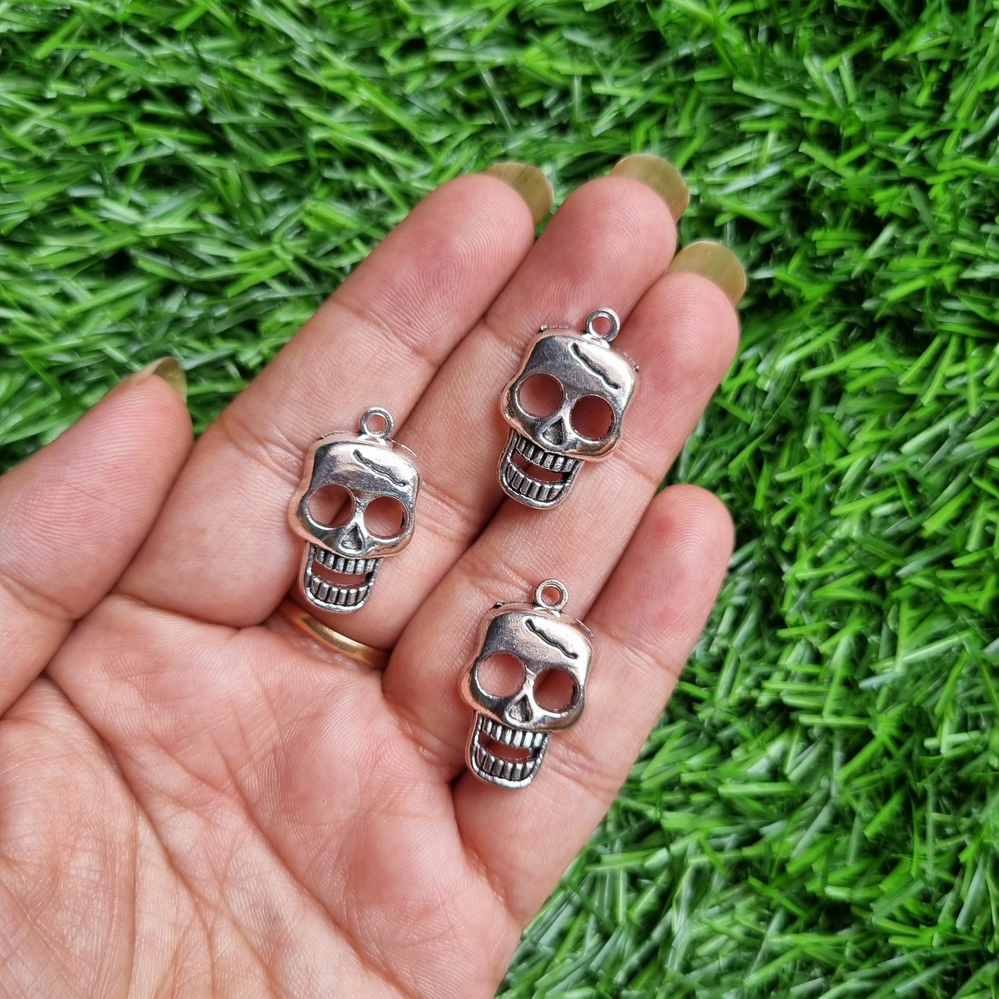 Metal Charm - Skull