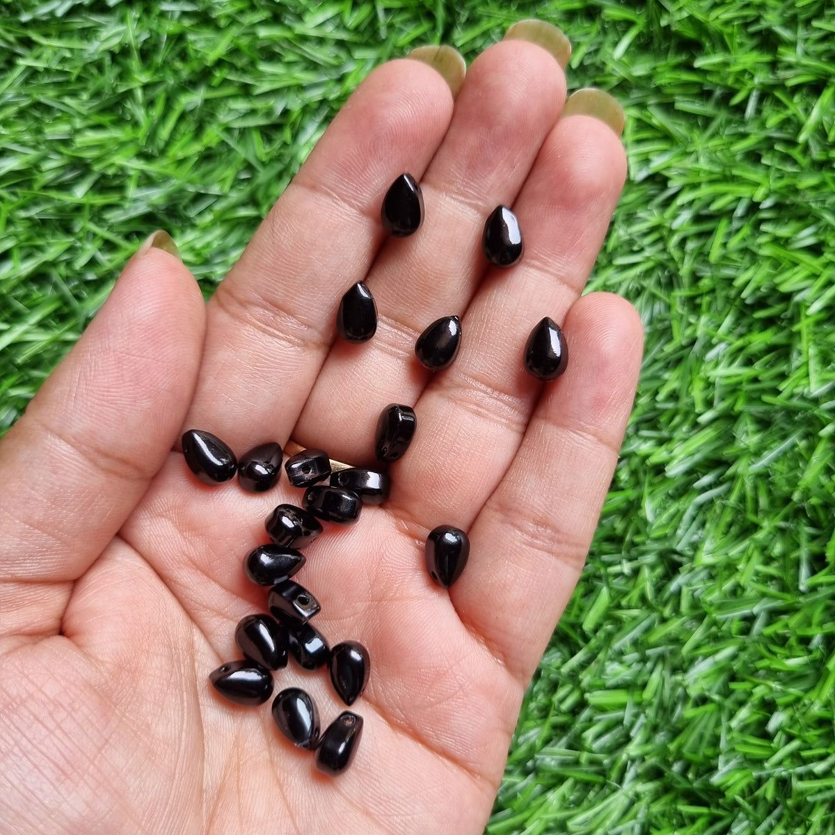 Premium Glass Beads - Black Drop