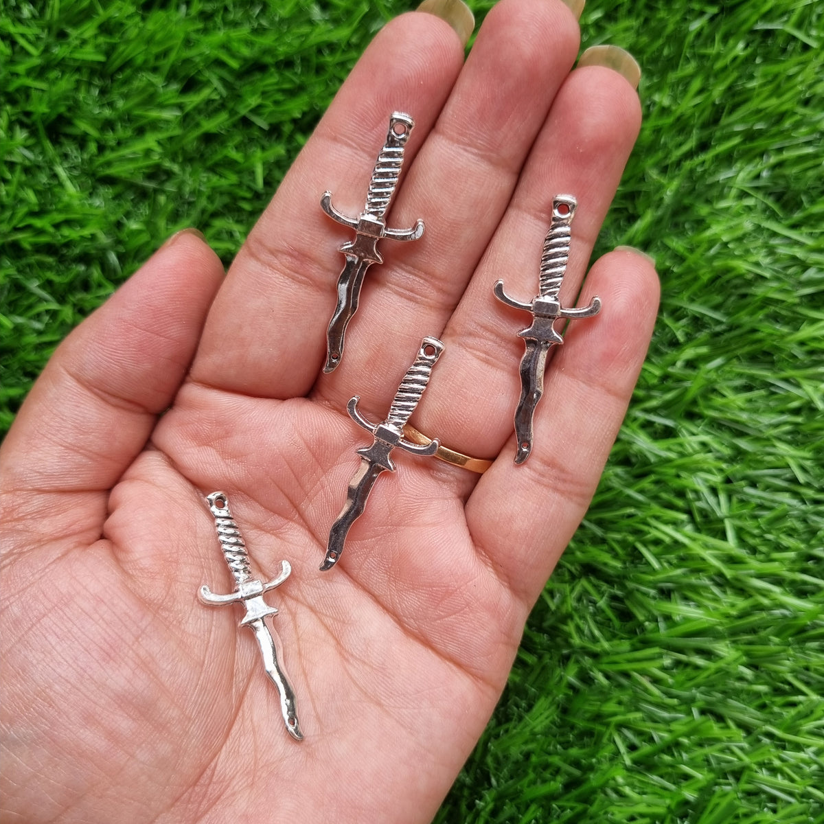 Metal Connector - Sword
