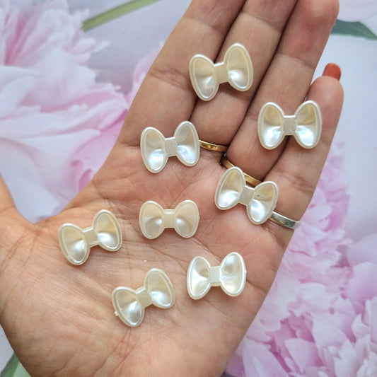 Acrylic Bow Beads