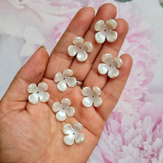 Acrylic Pearlish Flower Caps