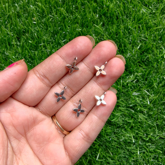 Metal Charms - Louis Vuitton Flower