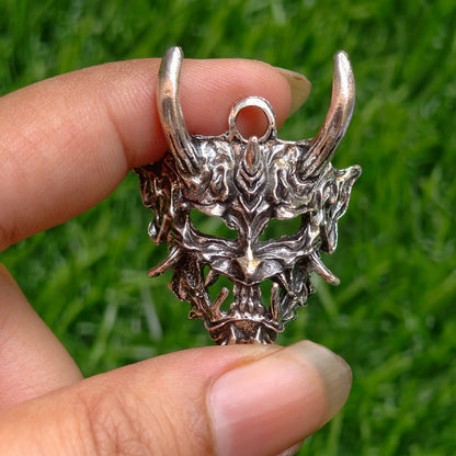 Metal Charms - Horned Skull Charm