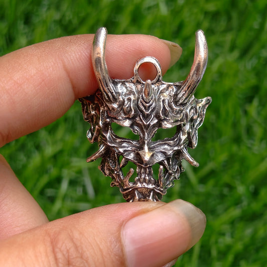 Metal Charms - Horned Skull Charm