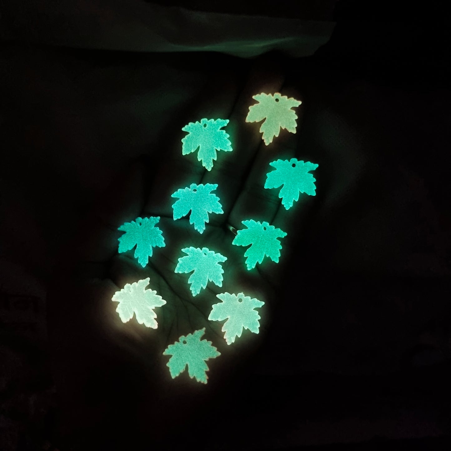Acrylic Luminous Maple leaf Beads