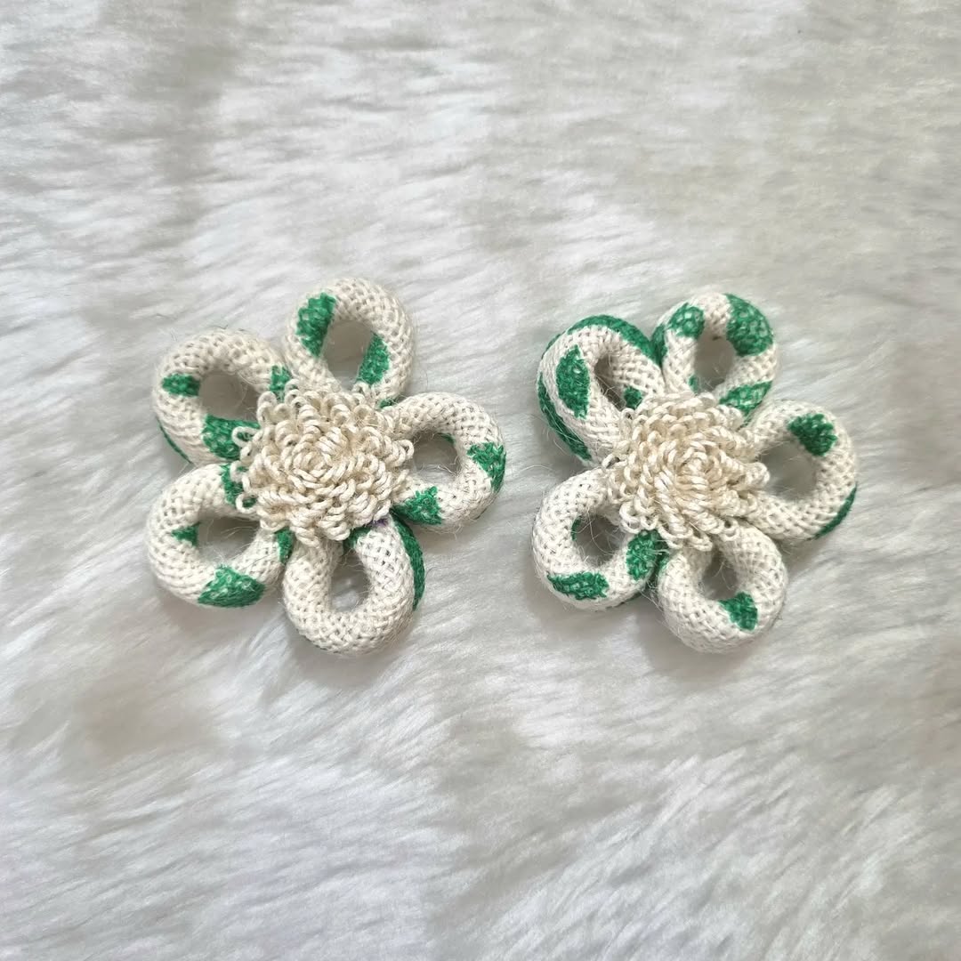 Jute Flower
