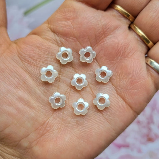 Acrylic Flower Beads (White)