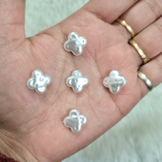 Acrylic Uncut Beads (Flower) - 12mm